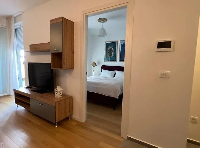 New Loris Apartment