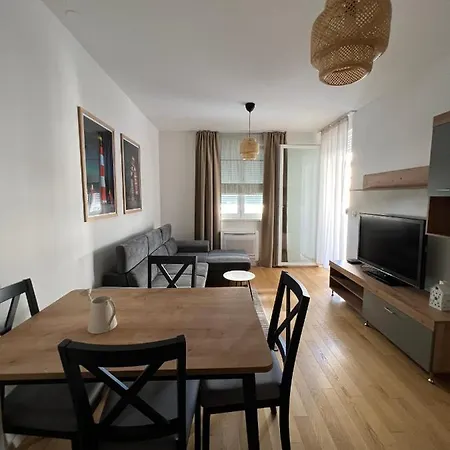 New Loris Apartment