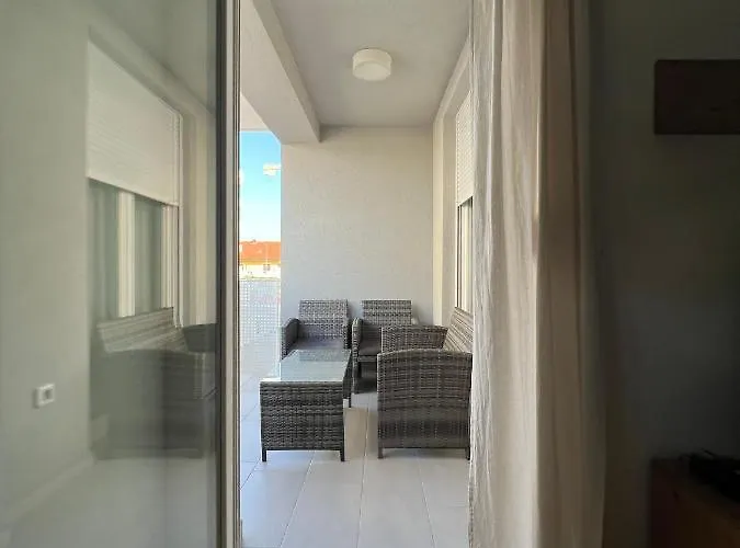 New Loris Zadar